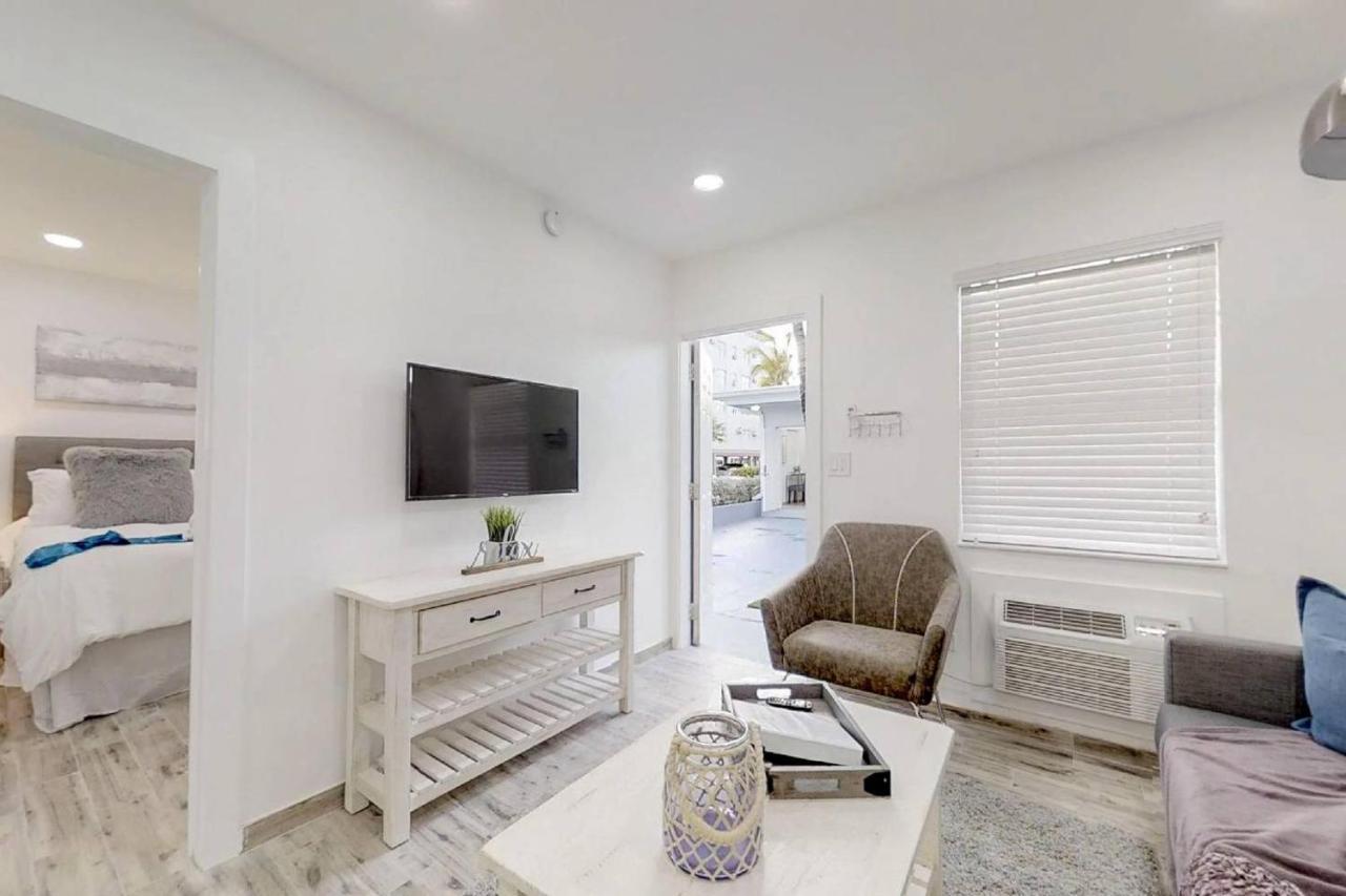 Lovely 1Br W Parking Space & Walk To The Beach #7 Χόλιγουντ Εξωτερικό φωτογραφία
